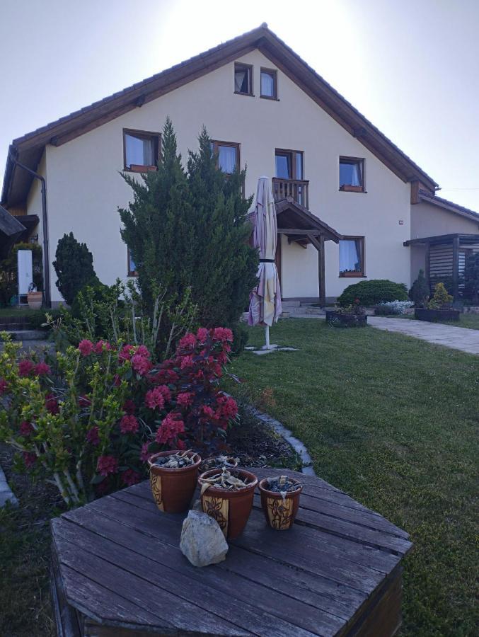 Apartmany Audy Mníšek pod Brdy Bagian luar foto